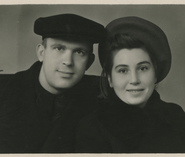Фото из личного архива И.В.Оловникова. С мужем, композитором В.В.Оловниковым