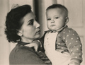 Фото из личного архива И.В.Оловникова. С сыном, пианистом и педагогом И.В.Оловниковым